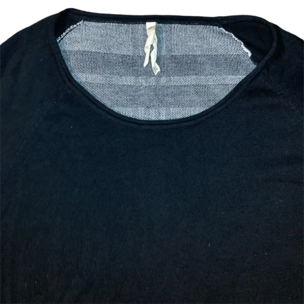 TeeBerry & Weave size L black front, white black patterned back,light sweater